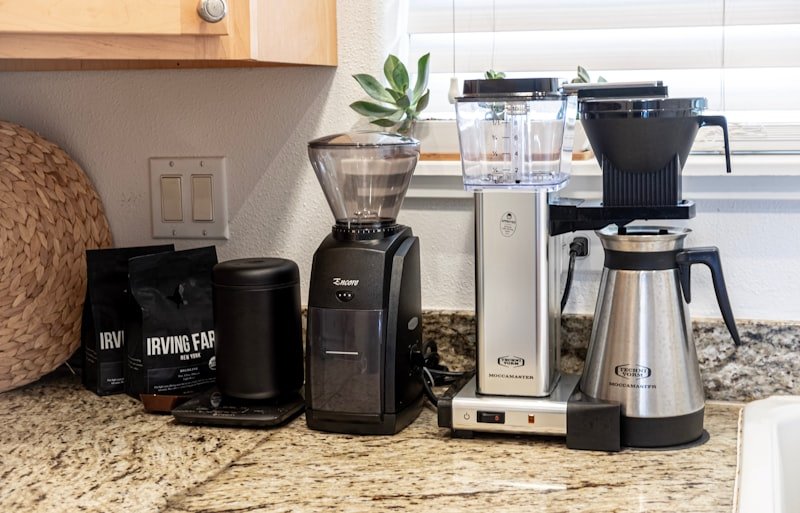 Ajosa CyclonePro 1600W Commercial Blender